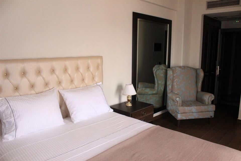 Theasis Hotel Paramythia Esterno foto